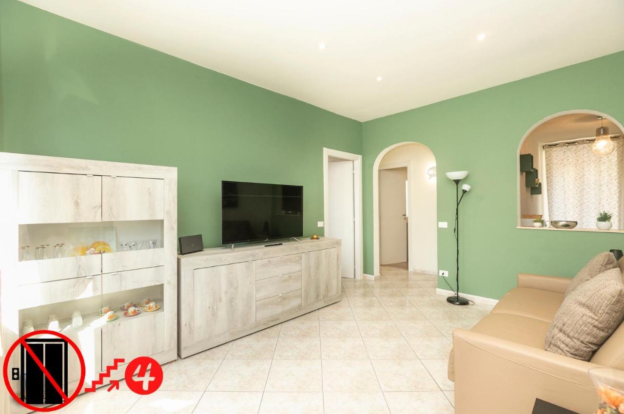 Homes In - Young Apartment